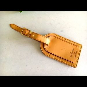 Auth Louis Vuitton leather luggage tag w box